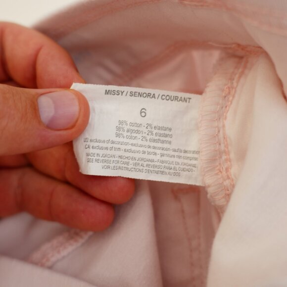 Gloria Vanderbilt Avery Pink Floral Embroidered Capri Denim Jeans -6- 31 / 17.5 - Picture 8 of 8